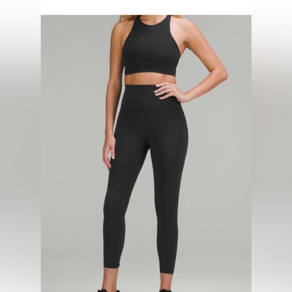 Lululemon Wunder Train leggings with side pockets 25” size 4 - Picture 2 of 7